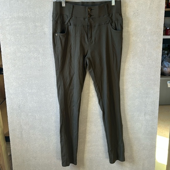 Indero Pants - Indero pants. Stretch. Dark green. size L